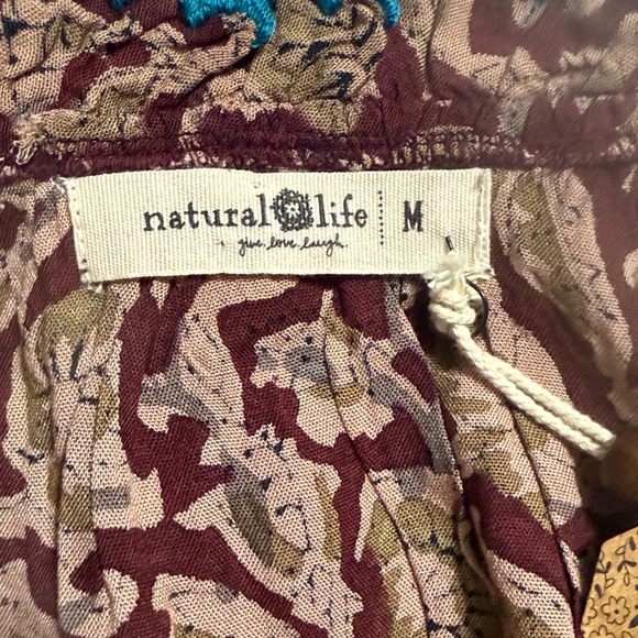 Natural Life Embroidered Bohemian Camisole Top Adjustable Straps Size: M - Picture 4 of 6